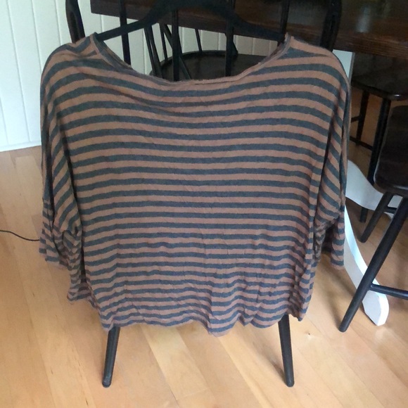 Wilfred Top - Picture 2 of 3